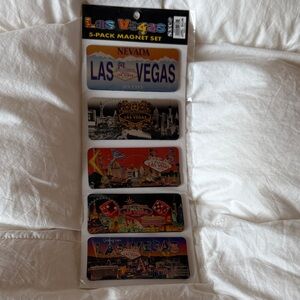 New! Las Vegas Magnet Set